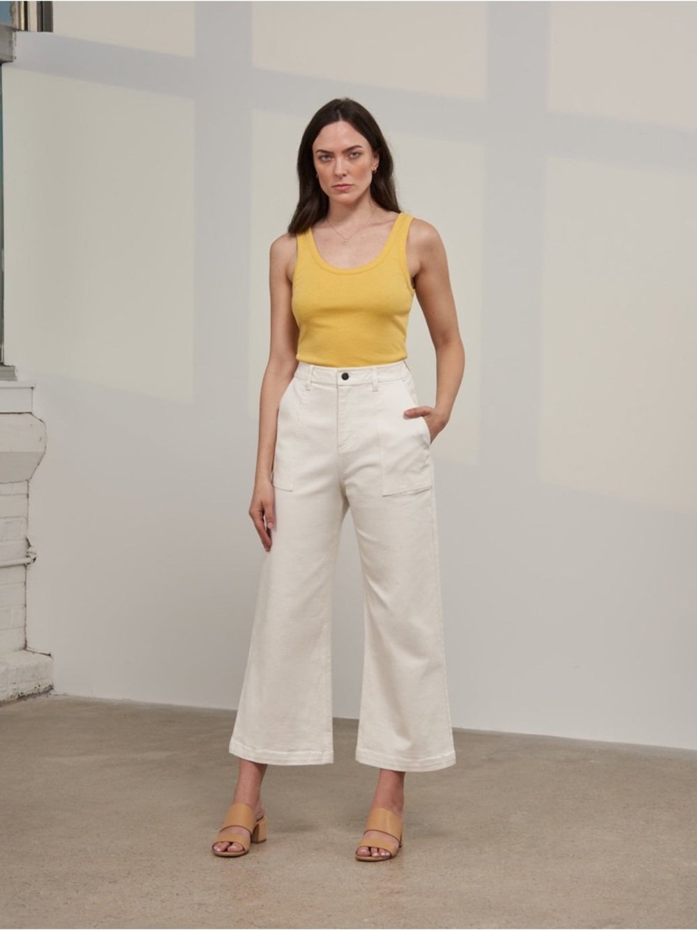 United By Blue Organic Cream Cropped Wide-Leg Jean Size Women’s 12